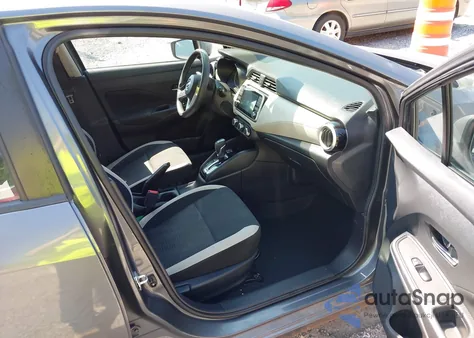 2021 Nissan Versa Sv Xtronic Cvt z USA, uszkodzony, nr VIN 3N1CN8EV4ML824824